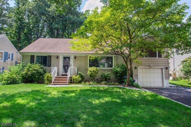 Foto principal - 38 Chestnut Hill Pl