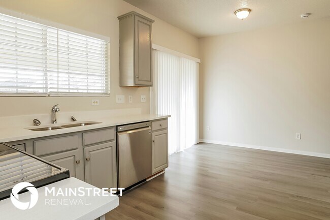 Foto del edificio - 361 Stone Meadow Dr