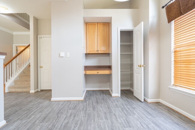 Building Photo - 4022 Holston Ct