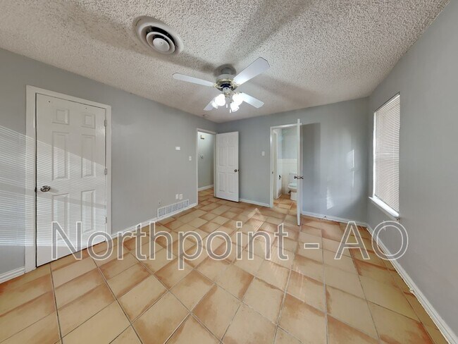 Building Photo - 7236 Hightower St