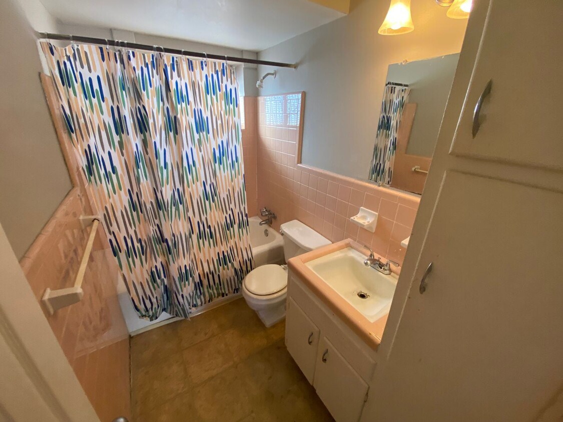 908 Apple St, Forestdale, AL 35214 House Rental in Forestdale, AL