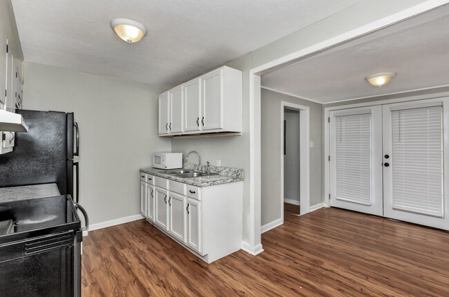 Foto del edificio - 3501 Ventura Rd SW