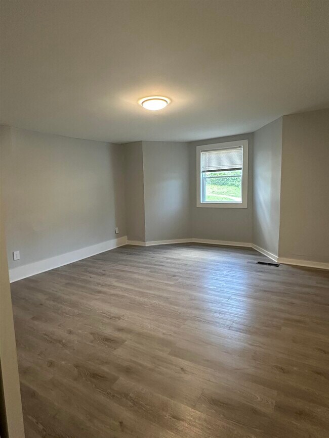 Foto del edificio - 42-48-48 Broadway