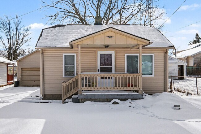 Foto del edificio - CARMAN SCHOOLS -Near Baker College