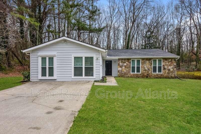 5181 Martins Crossing Rd, Stone Mountain, GA 30088 House Rental in