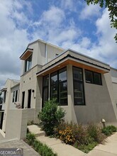 Building Photo - 1190 Mado Lp
