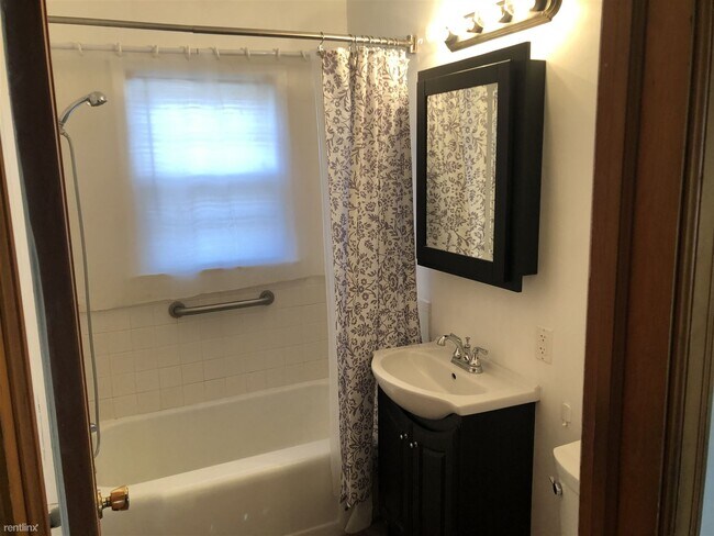 Building Photo - 4 br, 2 bath House - 2249 4th Ave N