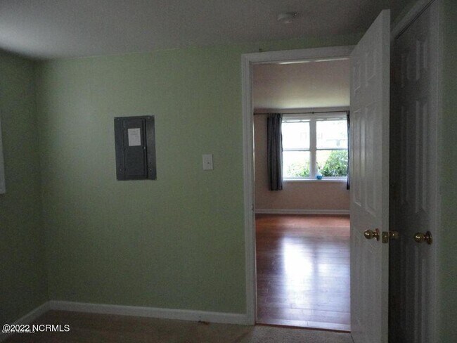 Building Photo - 576 Cypress Creek Rd