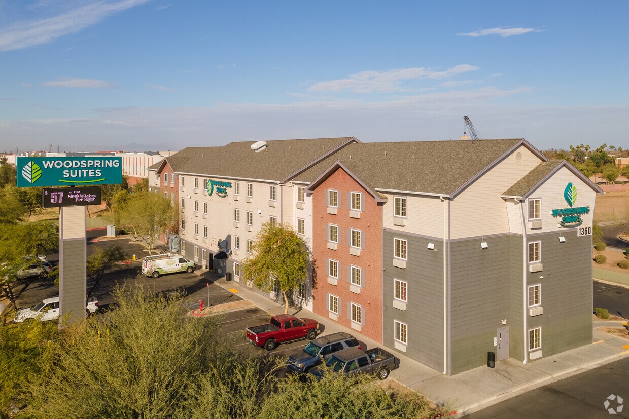 Furnished Studio Apartments in Phoenix, AZ