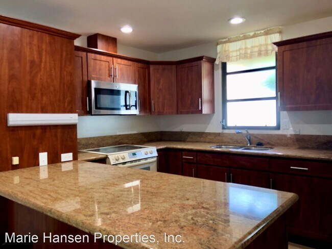 Building Photo - 3 br, 2 bath House - 368 Puamamane Street
