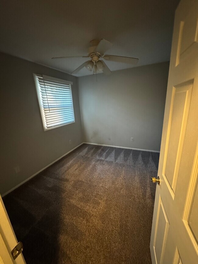 Foto del edificio - 4123 Regentview St NE