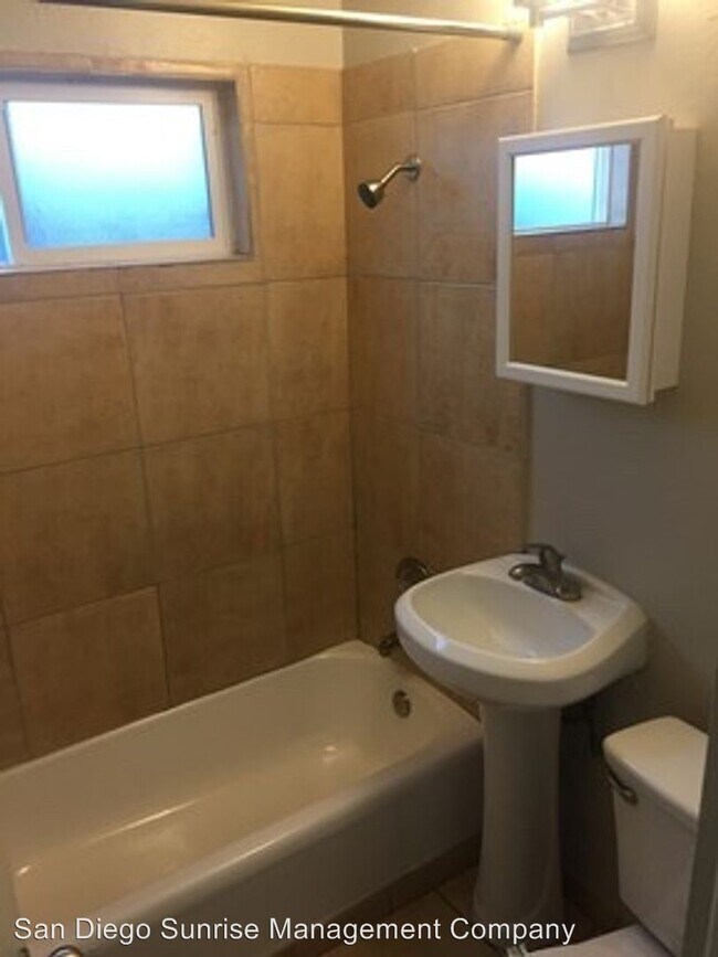 Building Photo - 5015 Comanche Dr