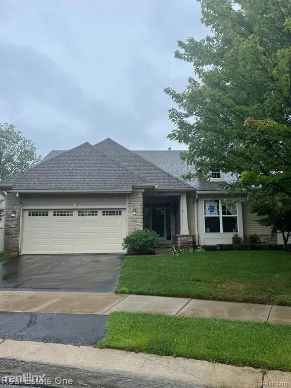 Primary Photo - 2 br, 2 bath Duplex - 979 Stony Lake Ct 97...