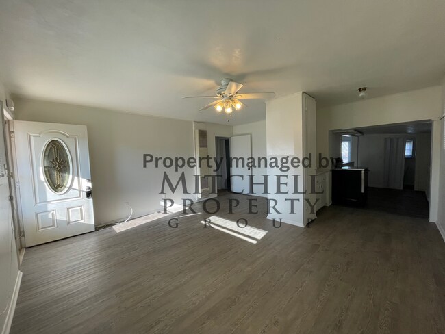 Foto del edificio - Cute 2 bed 1.5 bath in Avondale with a din...