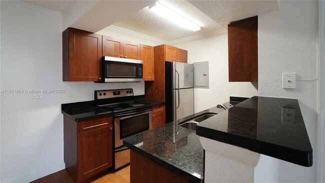 Building Photo - 15570 SW 105th Ln