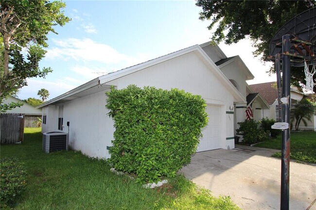 Foto del edificio - 940 Islander Ave
