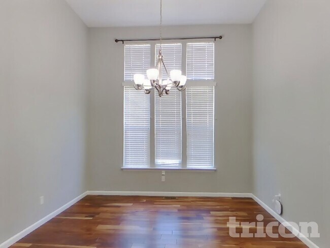 Foto del edificio - 4331 Clearbrook Ln