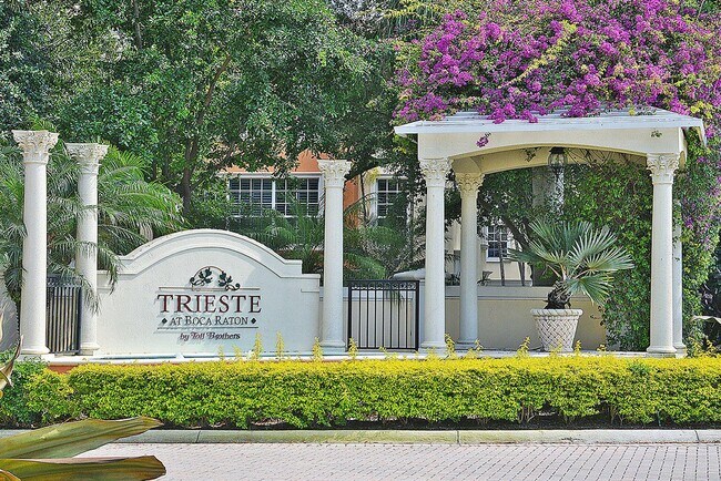 Building Photo - 5510 NE Trieste Terrace