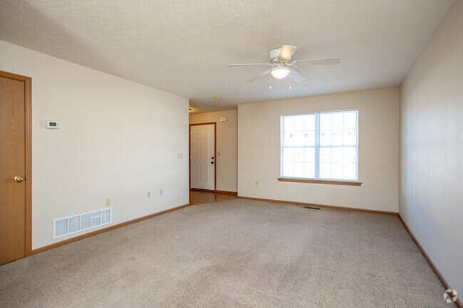 2HAB, 1.5BA - 1,115 ft² - The Ridge Apartments & Townhomes