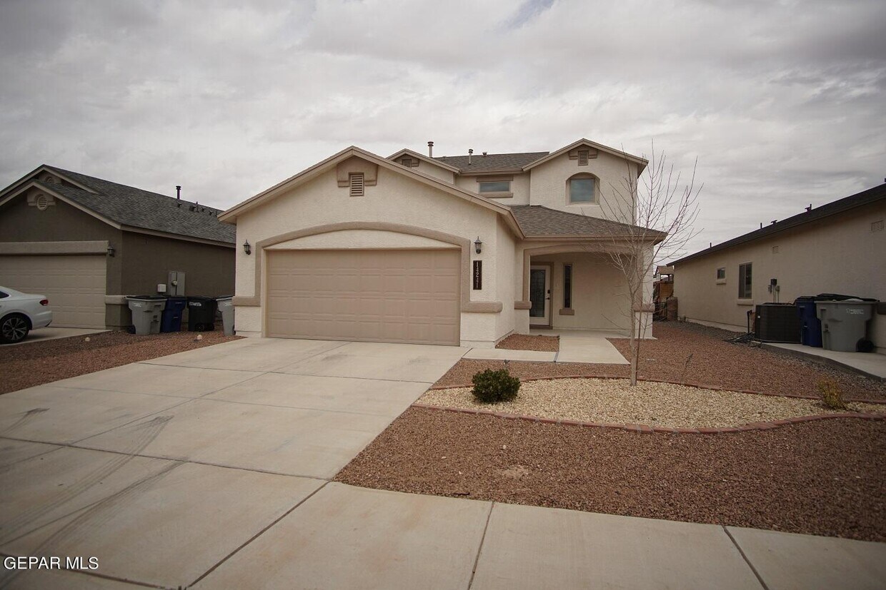 14241 Charles Pollock Ave, El Paso, TX 79938 House for Rent in El