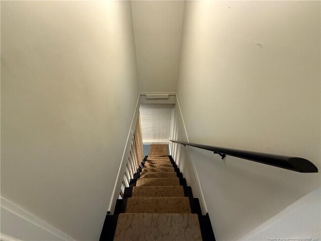 Building Photo - 907 Evans Dr