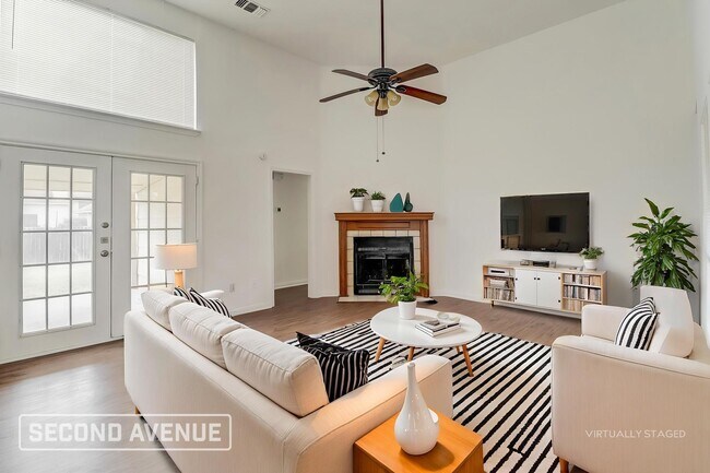 Foto del edificio - 8802 Briarwood Dr