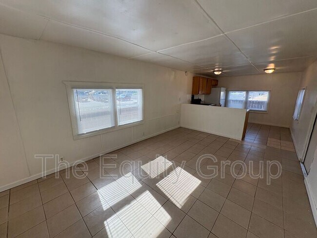 Foto del edificio - 581 E Yale Ave