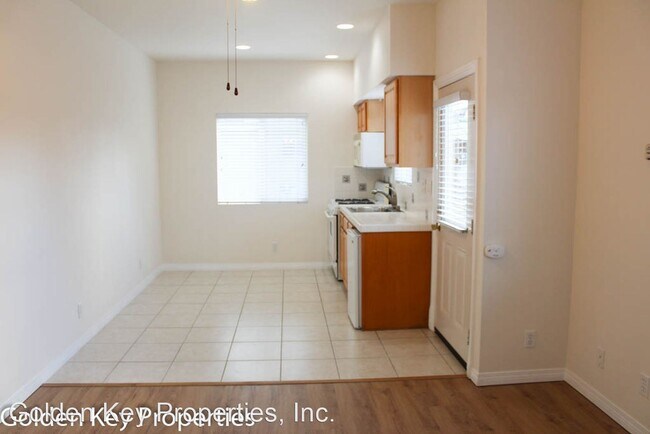 Building Photo - Studio, 1 bath House - 1412 Lucky St.