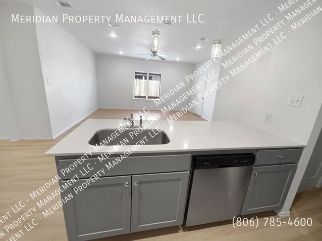 Foto del edificio - 5538 Itasca St