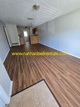 Building Photo - 2855 Kessler Dr