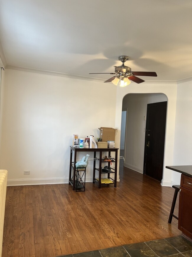 Foto del edificio - 4838 W Henderson St