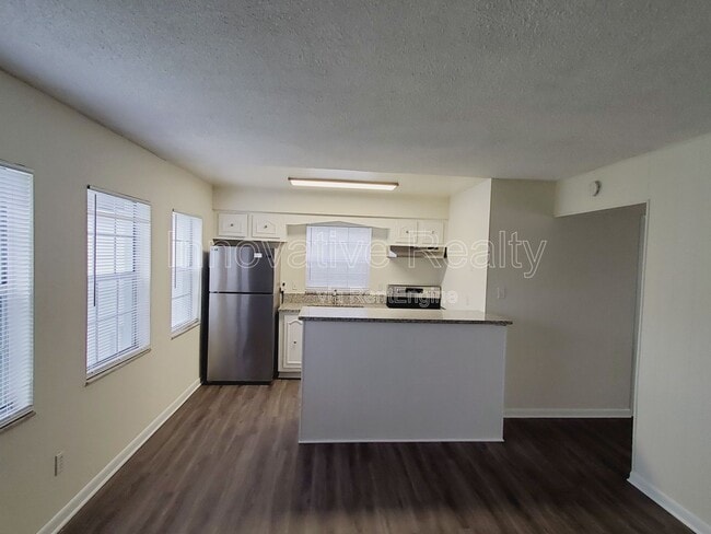 Photo - 5250 Davisson Ave Apartment