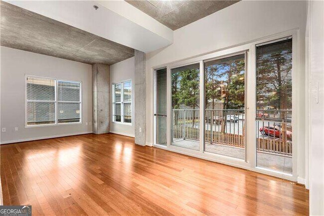 Building Photo - 250 Pharr Rd NE