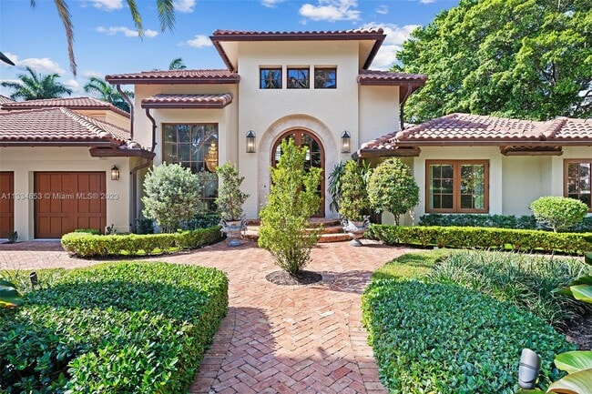 Building Photo - 2508 Mercedes Dr