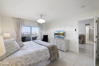 Building Photo - 1511 Estero Blvd