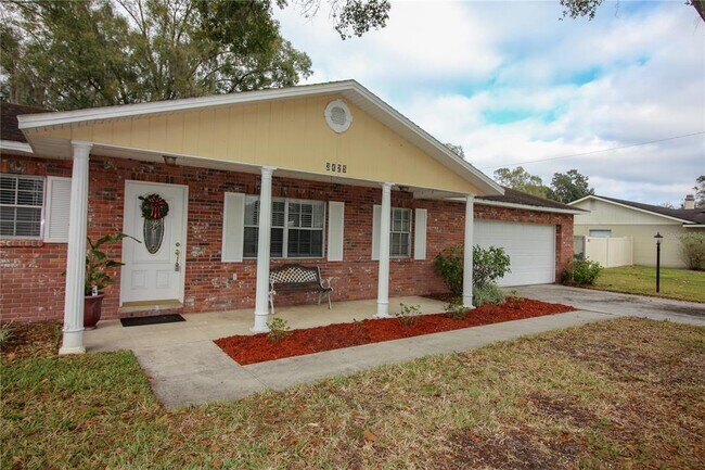 Building Photo - 3425 Sandpiper Ln