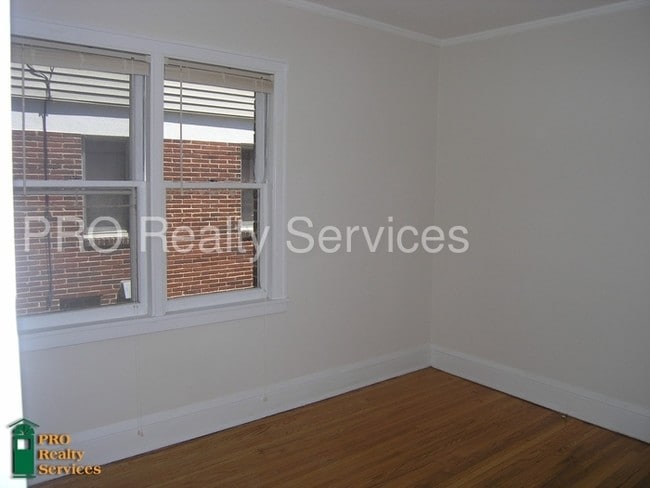 Foto del edificio - 3636 Cedar Ave S