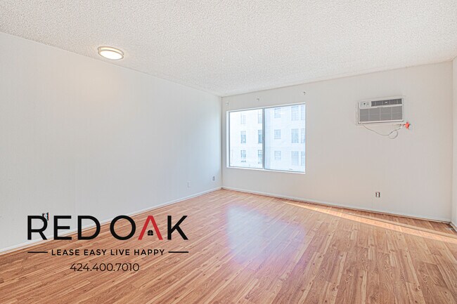 Foto del edificio - 500 S Hobart Blvd