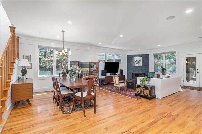 Foto del edificio - 623 Ansley St