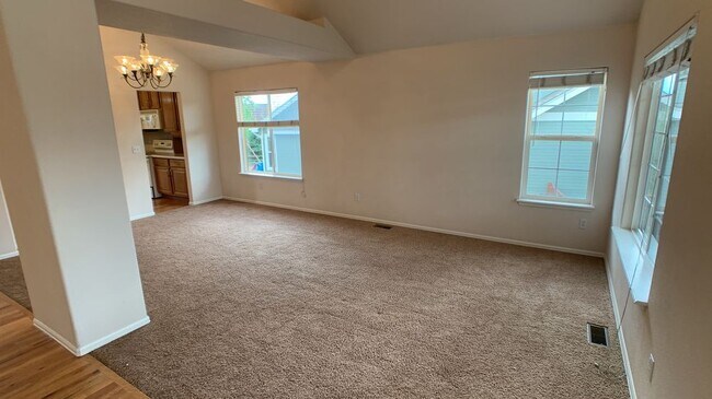 Building Photo - 452 Fox Run Circle