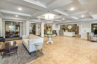 Building Photo - Frost English Silver 55+