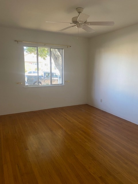 Building Photo - 724 7th Ave