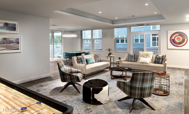 Foto del edificio - 3 br, 2 bath  - 3615 Washington St Unit 320