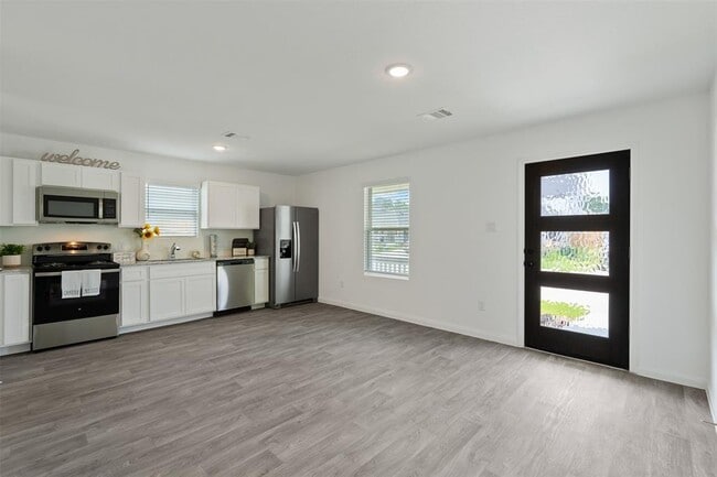 Building Photo - 16462 Valerie Marie Pl