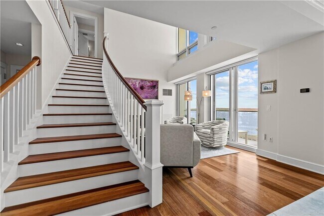 Foto del edificio - 1 Tower Dr