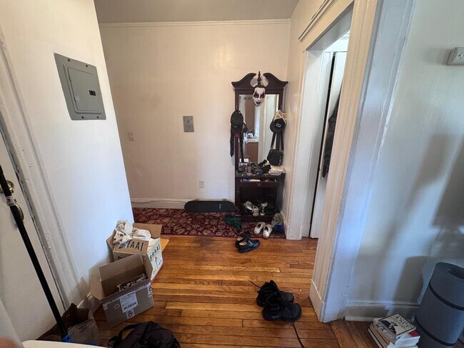 Foto del edificio - 100 Brainerd Rd