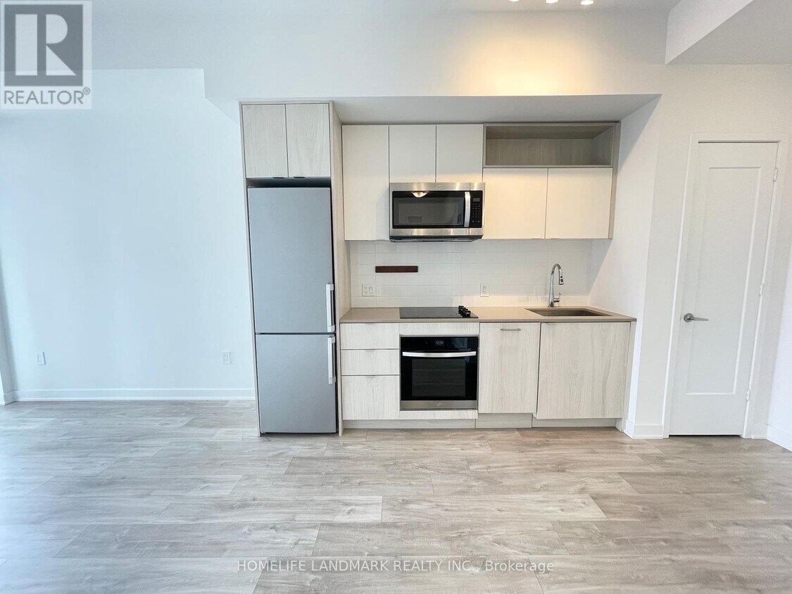 Photo principale - 135-17135 Lower Sherbourne St
