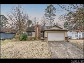 Building Photo - 1702 Calgary Trail