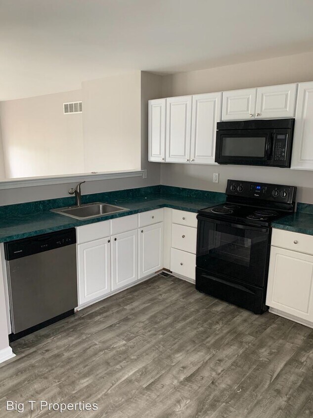 Primary Photo - 3 br, 1.5 bath House - 133 Thames Dr