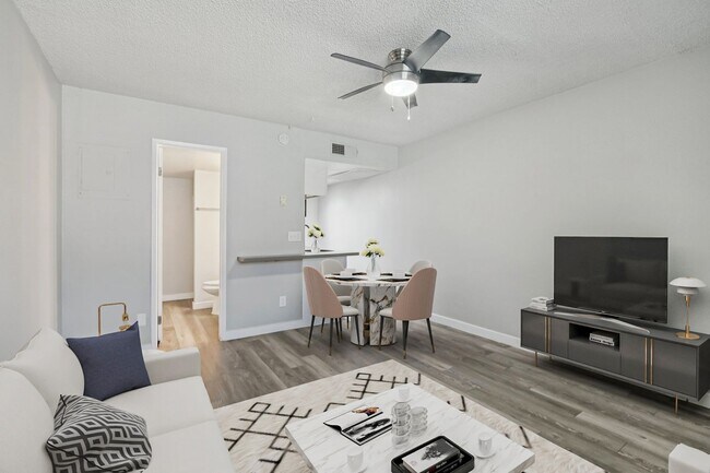 Foto del interior - Aster on University